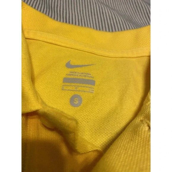 NIKE FCB BARCELONA YELLOWPOLO - MENS SMALL- PERFECT CONDITION- NEW NO TAG - Picture 10 of 10